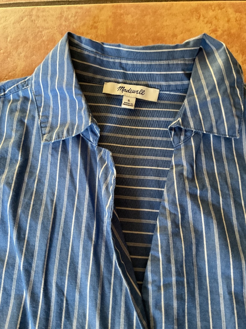Madewell cotton short sleeve blue and white stripe shirt, small